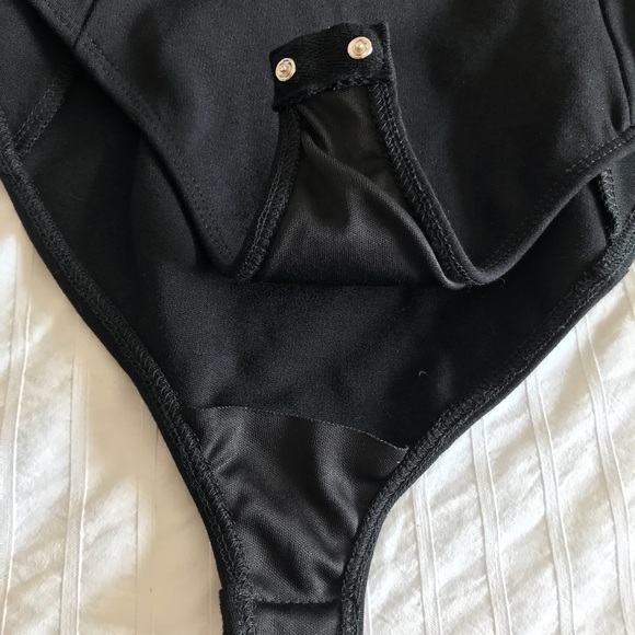 Urban Outfitters bulk S sleeveless tank/bikini - Picture 3 of 3